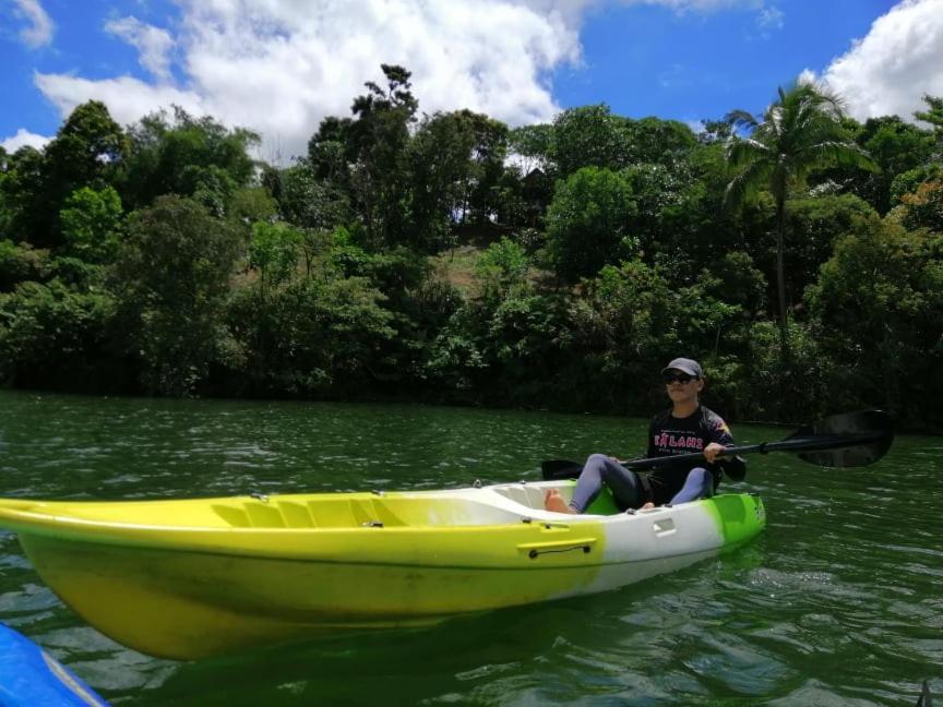 Relaxing Lake Side Staycation For Family ,2 To 3 Hours Away From Manila 카빈티 외부 사진